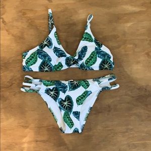 Leave & white bikini